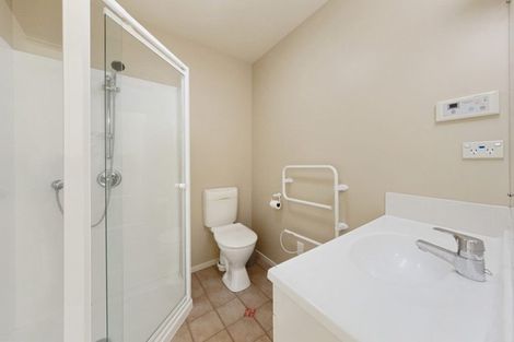 Photo of property in 5 Puma Drive, Golflands, Auckland, 2013