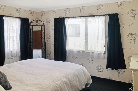 Photo of property in 8a Church Place, Whanganui, 4500