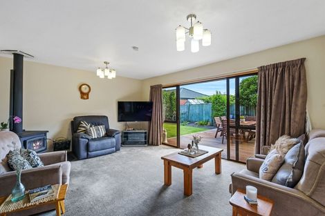 Photo of property in 12 Riverton Terrace, Halswell, Christchurch, 8025