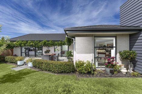 Photo of property in 3 Ash Avenue, Albert Town, Wanaka, 9305