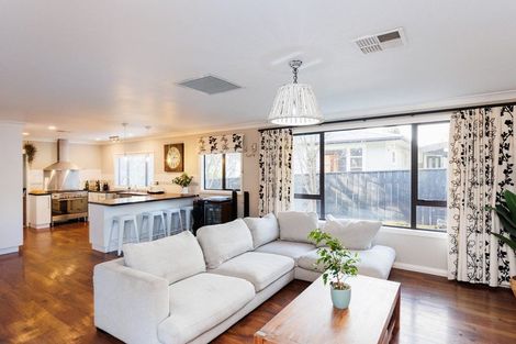 Photo of property in 74 College Street, Awapuni, Palmerston North, 4412