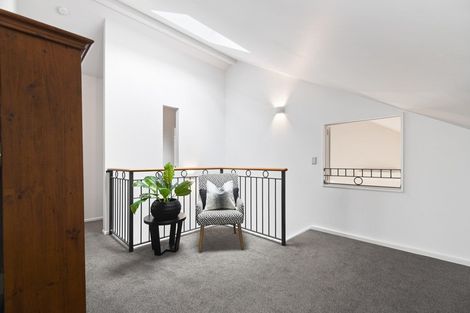 Photo of property in 2 Ashley Street, St Andrews, Hamilton, 3200