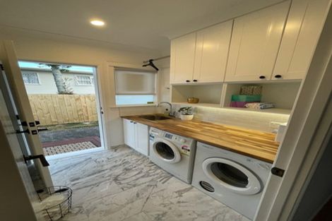 Photo of property in 20 Glendene Avenue, Glendene, Auckland, 0602