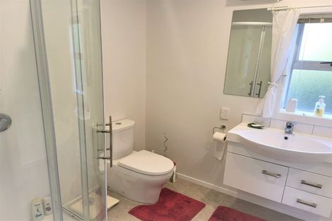 Photo of property in 90 Eden Street, Island Bay, Wellington, 6023