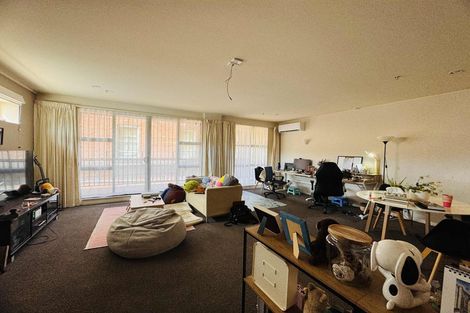 Photo of property in Maddison Apartments, 1/6e Queen Street, Palmerston North, 4410