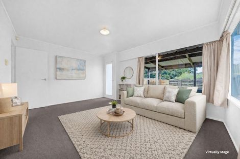 Photo of property in 1/29 Kindergarten Drive, Conifer Grove, Takanini, 2112