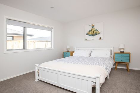 Photo of property in 18 Tarata Grove, Lansdowne, Masterton, 5810