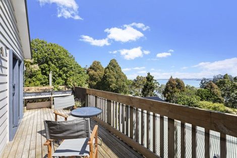 Photo of property in 39 Arapito Road, Titirangi, Auckland, 0604