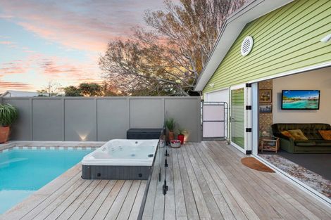 Photo of property in 1a Valley Road, Mount Maunganui, 3116