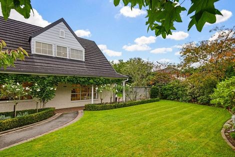 Photo of property in 5 Patterson Grove, Waikanae, 5036