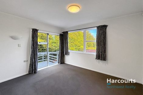 Photo of property in 50 Rehia Road, Massey, Auckland, 0614