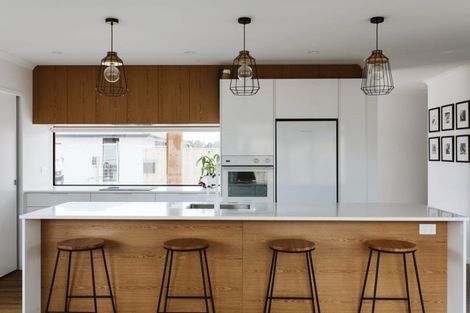 Photo of property in 3 Cowling Road, Hurdon, New Plymouth, 4310