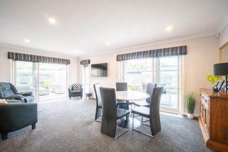 Photo of property in 3 Freedom Drive, Kelvin Grove, Palmerston North, 4414