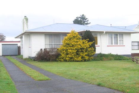 Photo of property in 9 Saint Lukes Place, Bader, Hamilton, 3206