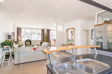 Photo of property in 233 Riddiford Street, Newtown, Wellington, 6021