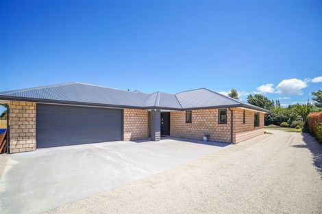 Photo of property in 6 Willowside Place, Amberley, 7410