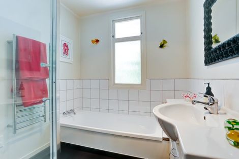 Photo of property in 36 Kent Road, Saint Johns Hill, Whanganui, 4501