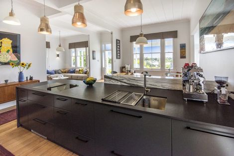 Photo of property in 38 Albert Road, Devonport, Auckland, 0624