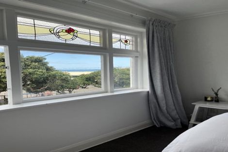 Photo of property in 50 Queens Drive, Lyall Bay, Wellington, 6022