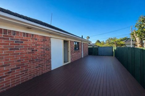Photo of property in 35 Clevedon Road, Papakura, 2110