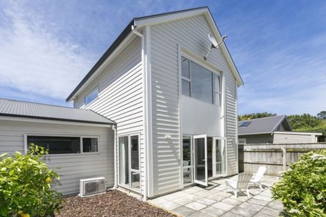 Photo of property in 46a Parkvale Road, Karori, Wellington, 6012