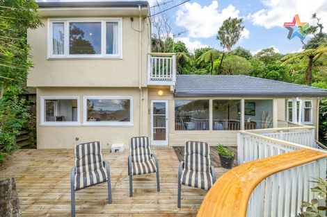 Photo of property in 15 Ferry Road, Days Bay, Lower Hutt, 5013