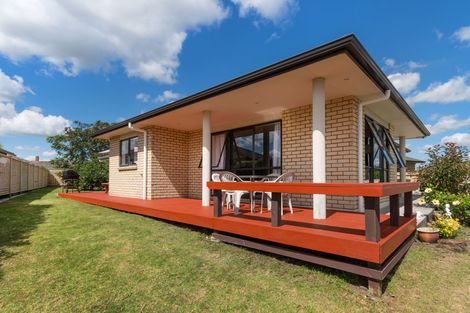 Photo of property in 4 Trillick Place, Tuakau, 2121