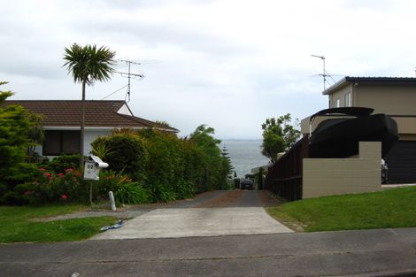 Photo of property in 52 Pacific Parade, Army Bay, Whangaparaoa, 0930