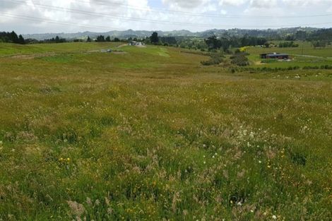 Photo of property in 141 Nixon Road, Taupaki, 0782