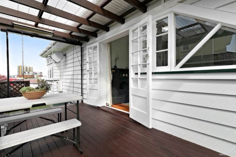 Photo of property in 12 Rata Street, New Lynn, Auckland, 0600