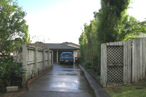 Photo of property in 242 Waitemata Drive, Ranui, Auckland, 0612