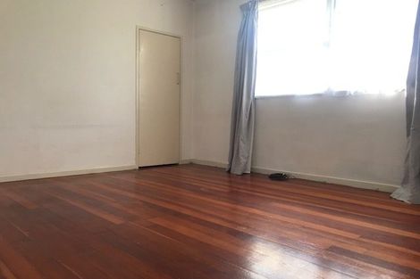 Photo of property in 53 Neal Avenue, Glenfield, Auckland, 0629