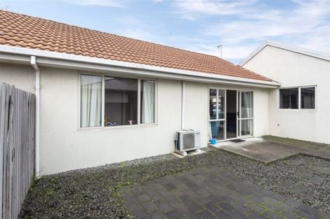 Photo of property in 3/2 Broadbent Street, Riccarton, Christchurch, 8041