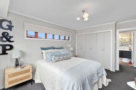 Photo of property in 25 Rogan Street, New Plymouth, 4310