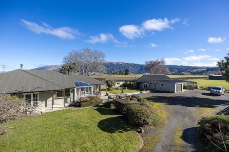 Photo of property in 102 Huntly Road, Outram, 9073