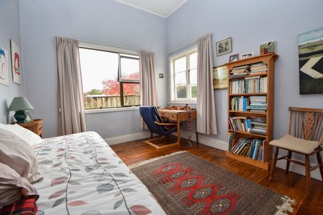 Photo of property in 94 Pembroke Street, Carterton, 5713