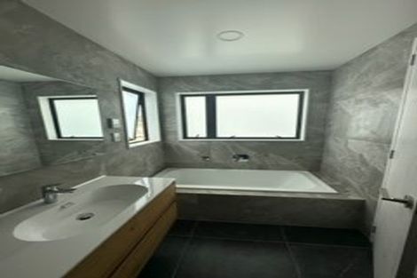 Photo of property in 9 Milenio Crescent, Windsor Park, 0632