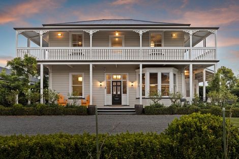 Photo of property in 340 Lawn Road, Clive, Hastings, 4180