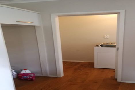 Photo of property in 9/26a Sunnynook Road, Sunnynook, Auckland, 0620