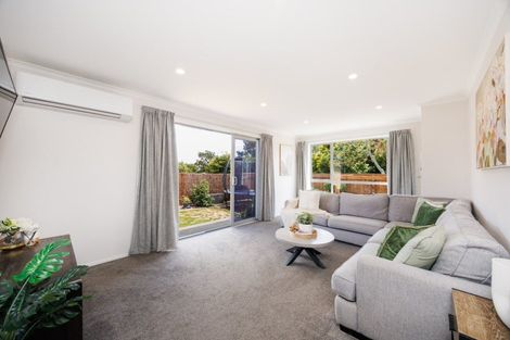 Photo of property in 2 Capri Place, Awapuni, Palmerston North, 4412