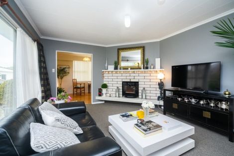 Photo of property in 14 Wilson Street, Bulls, 4818