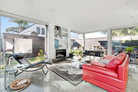 Photo of property in 2 Tainui Road, Devonport, Auckland, 0624