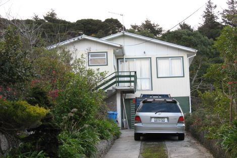 Photo of property in 24 Davis Grove, Wainuiomata, Lower Hutt, 5014
