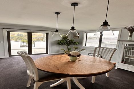 Photo of property in 11 Dickson Street, Macandrew Bay, Dunedin, 9014