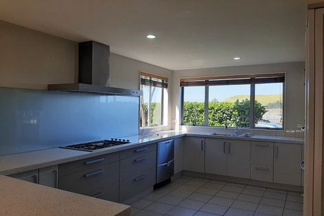 Photo of property in 35 Magma Crescent, Stonefields, Auckland, 1072