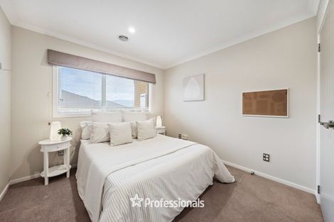 Photo of property in 5 Tasman Close, Aotea, Porirua, 5024