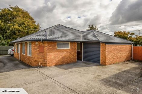 Photo of property in 17e Division Street, Riccarton, Christchurch, 8041