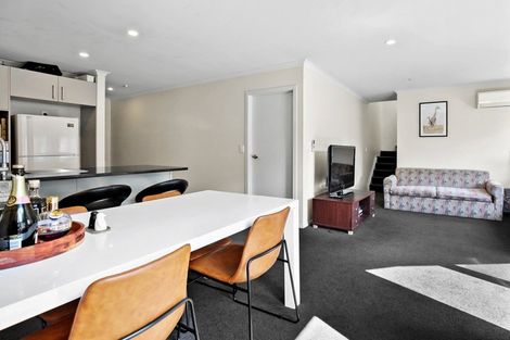 Photo of property in 2/19 Abbotsford Street, Whitiora, Hamilton, 3200