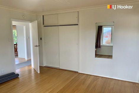 Photo of property in 15 Porterfield Street, Macandrew Bay, Dunedin, 9014
