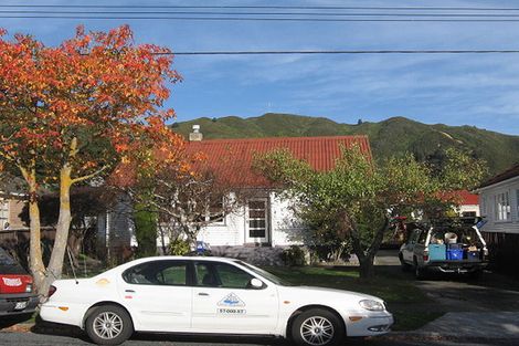 Photo of property in 42 Shearer Crescent, Naenae, Lower Hutt, 5011